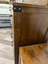 Load image into Gallery viewer, Arlo Country Bedroom