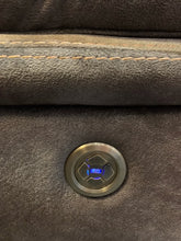 Load image into Gallery viewer, Marquis Melbourne Polyester Power Chair