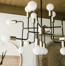 Load image into Gallery viewer, Noor 17 Bulb lighting Every which way directional