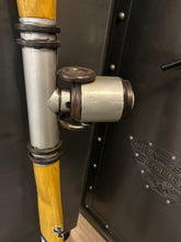 Load image into Gallery viewer, Barnstormer Floor Décor Propeller