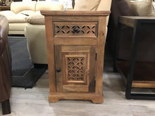 Load image into Gallery viewer, Ashika Mango End Table