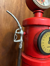 Load image into Gallery viewer, “1930'S RED PHILIPS 66-TOKHEIM 850 W/CLOCK 1:12-SCALE