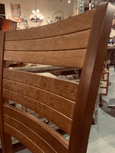 Load image into Gallery viewer, Bandon Table and 6 chairs in Harvest Brown
