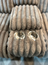 Load image into Gallery viewer, Axis Console Loveseat Mink colour
