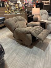 Load image into Gallery viewer, Lumberjack Petite Seat 18 Inch Rocker Recliner – Latte
